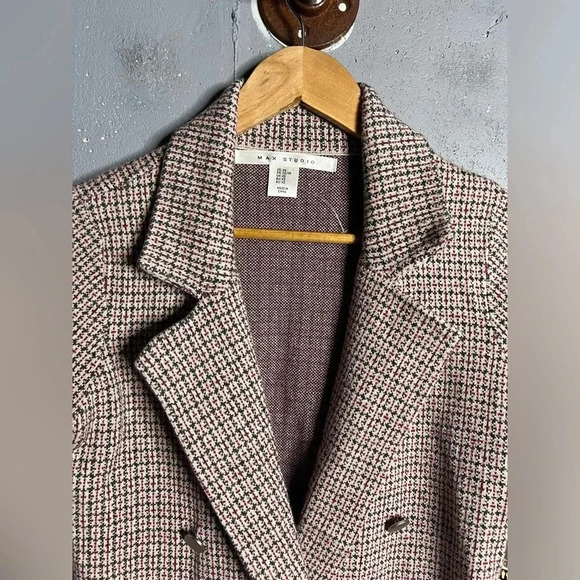 Max Studio NWT pink and gray soft double breasted blazer. Size XSmall - Picture 5 of 9